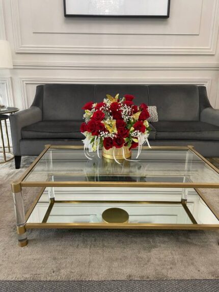 Elegant red-rose gold-vase arrangement with baby's breath and gold butterflies for living rooms and lobbies.