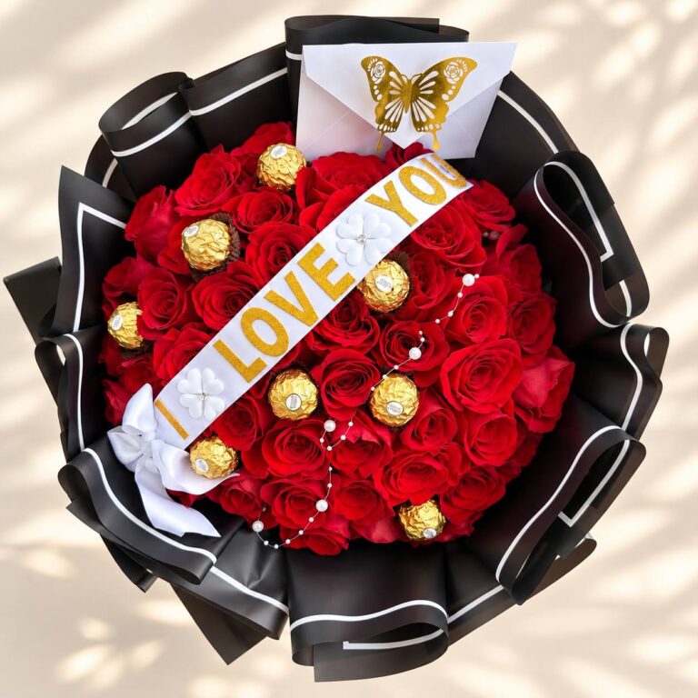Sweetheart Luxury Rose & Chocolate Bouquet
